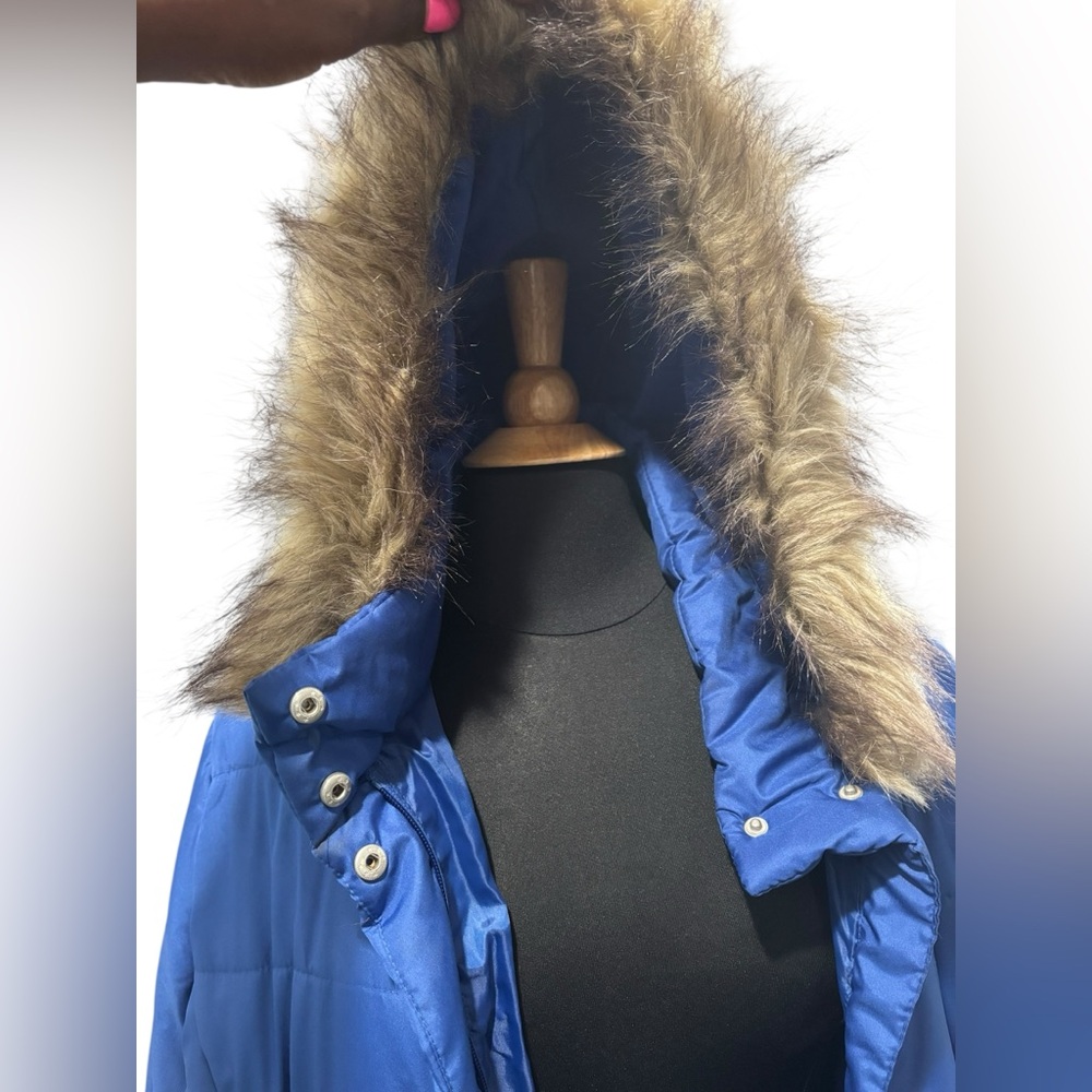 Roaman's Plus Size Blue Knee Length Puffer Coat w/Faux Fur Hood-size 1X - Picture 9 of 11
